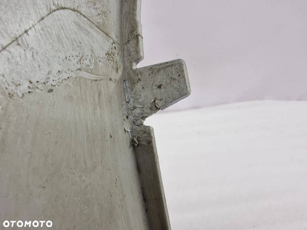 FORD COURIER MK2 II 14- BOCZNA CZĘŚĆ / NAROŻNIK PRAWY ZDERZAKA TYLNEGO TYLNIEGO TYŁ , NR AUKCJI BZ90 - 12