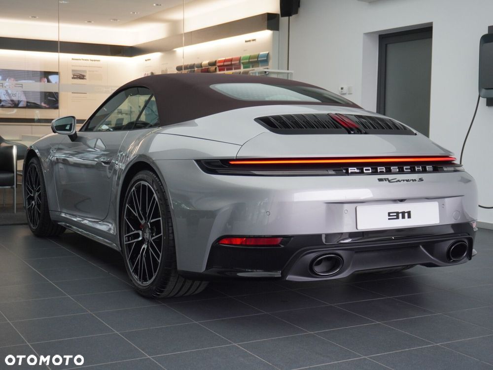 Porsche 911 Carrera S - 16