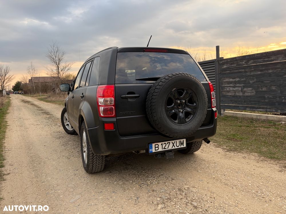 Suzuki Grand Vitara 1.9 DDiS Comfort DPF Limited - 3