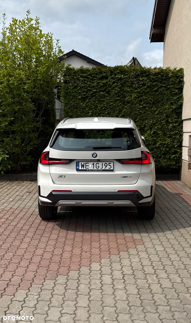 BMW X1 sDrive18i xLine - 3