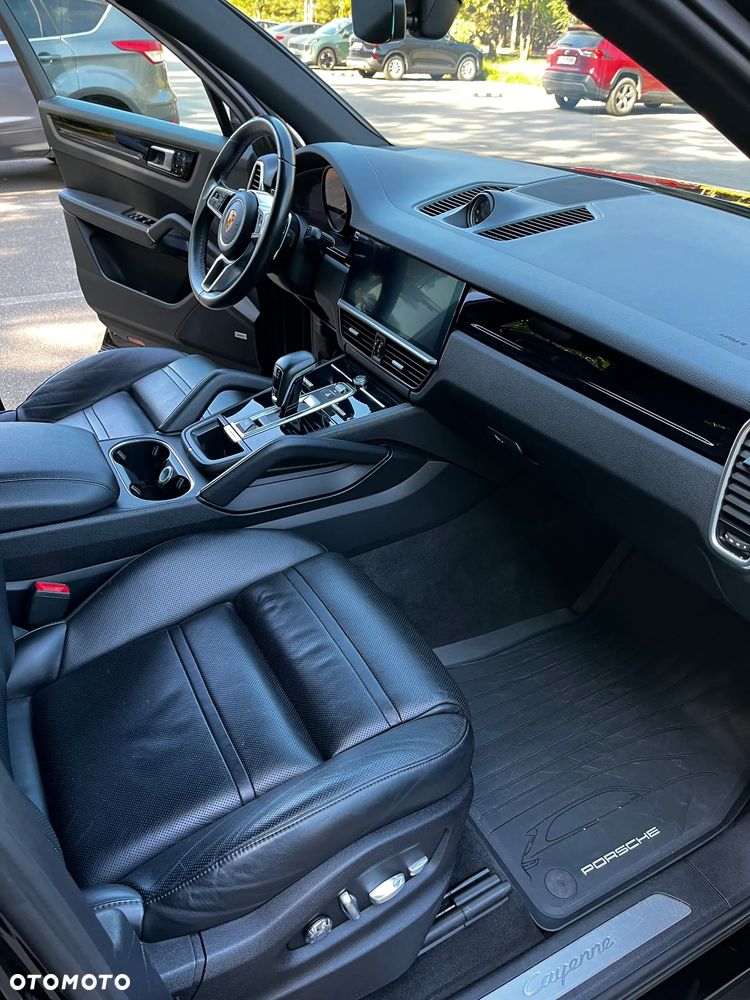 Porsche Cayenne - 17