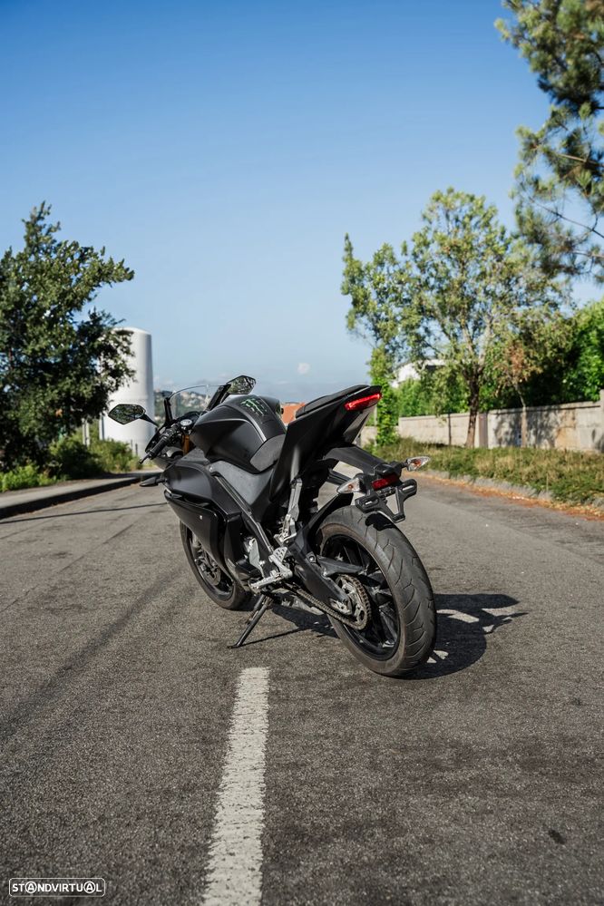 Yamaha YZF R125 - 12