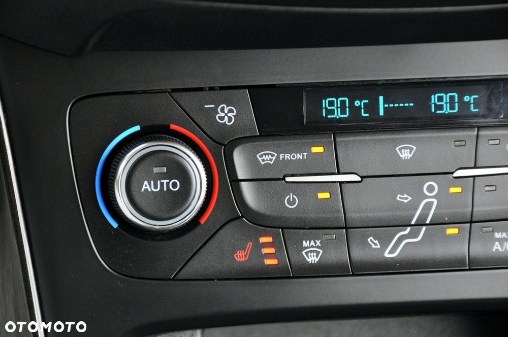 Ford Focus - 34