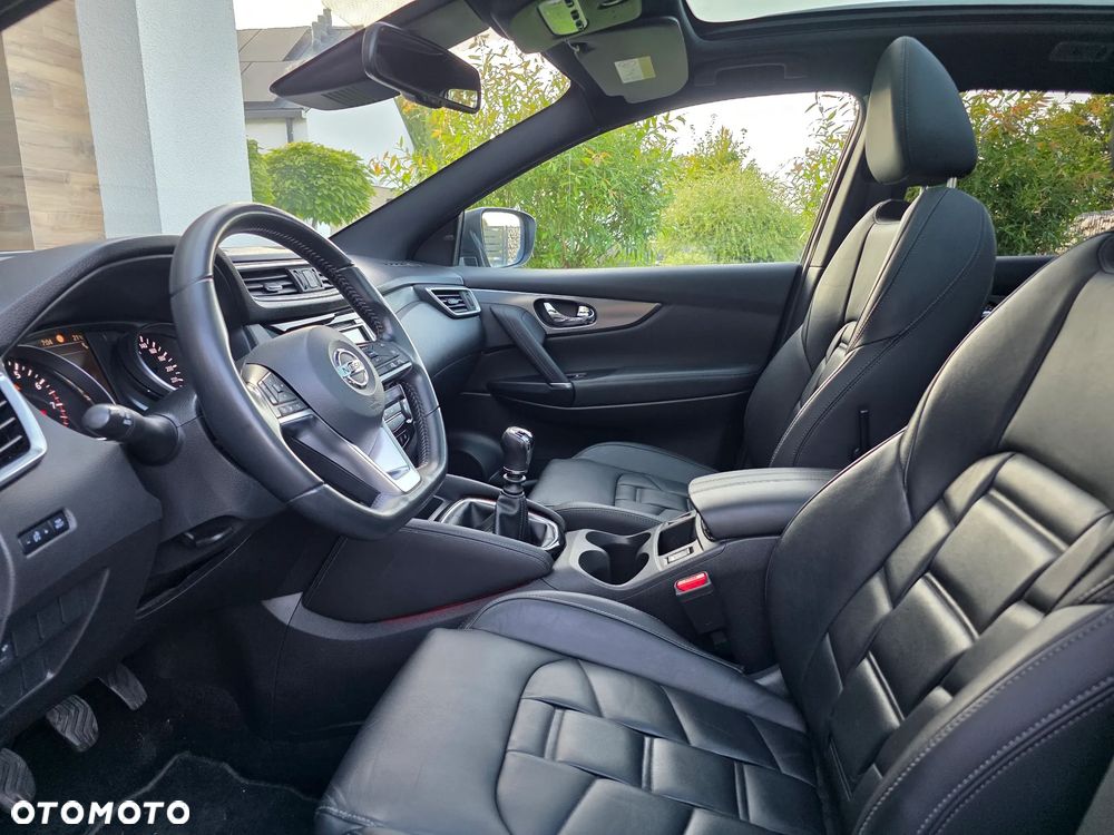 Nissan Qashqai 1.3 DIG-T Tekna+ - 24