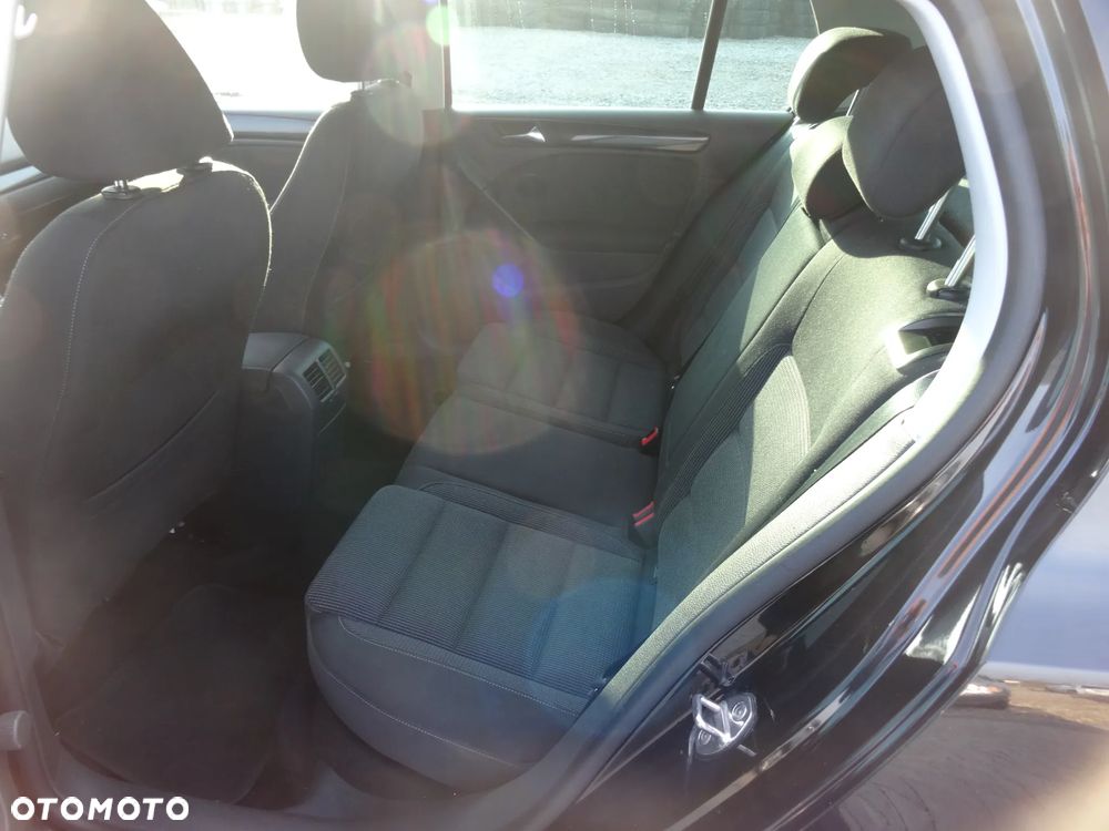 Volkswagen Golf 1.6 TDI BlueMotion Technology Cup - 15