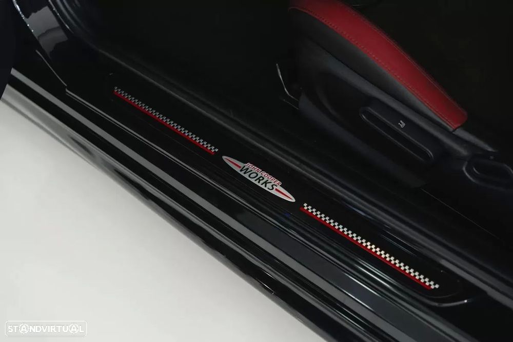 MINI 3 Portas John Cooper Works Auto Desportiva - 23