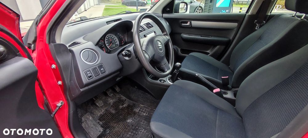Suzuki Swift 1.3 Comfort - 28