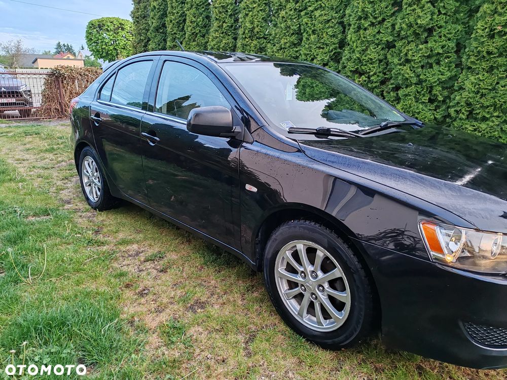 Mitsubishi Lancer 1.6 Intense - 1