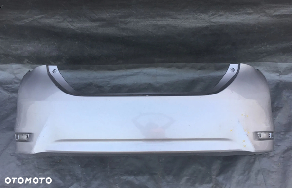 TOYOTA COROLLA E16 E18 SEDAN 2012-2018 ZDERZAK TYLNY TYL