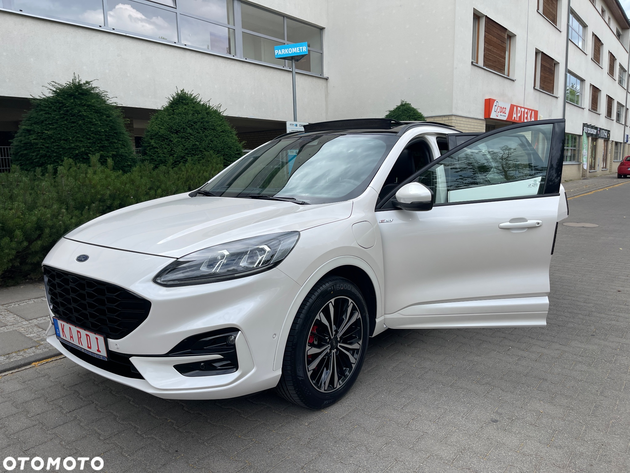 Ford Kuga 2.5 Duratec PHEV ST-LINE X - 16