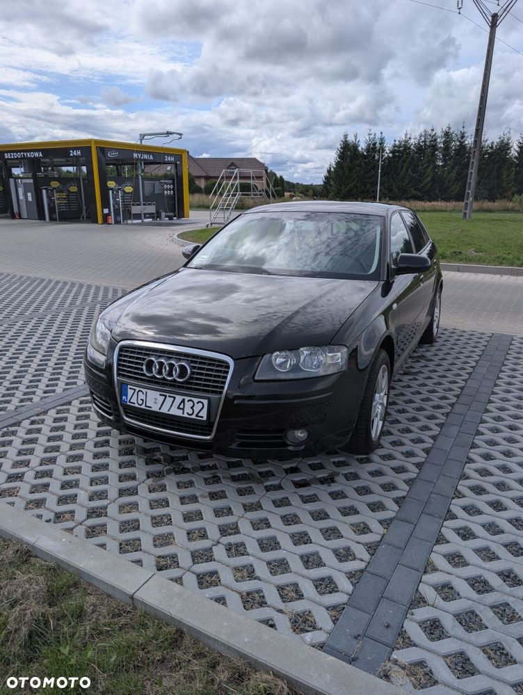 Audi A3 Sportback - 1
