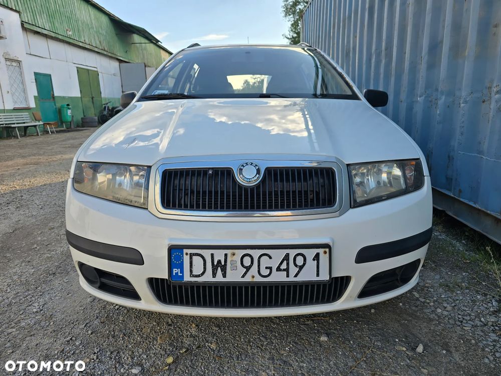 Skoda Fabia - 6