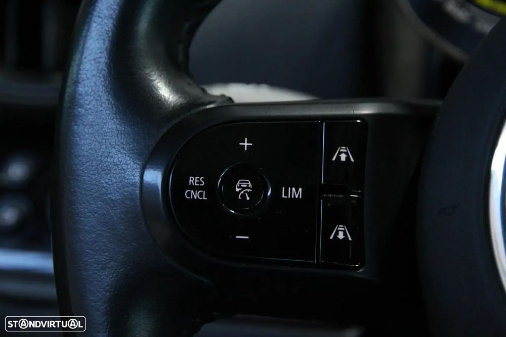 MINI Countryman Cooper SE ALL4 Auto - 16