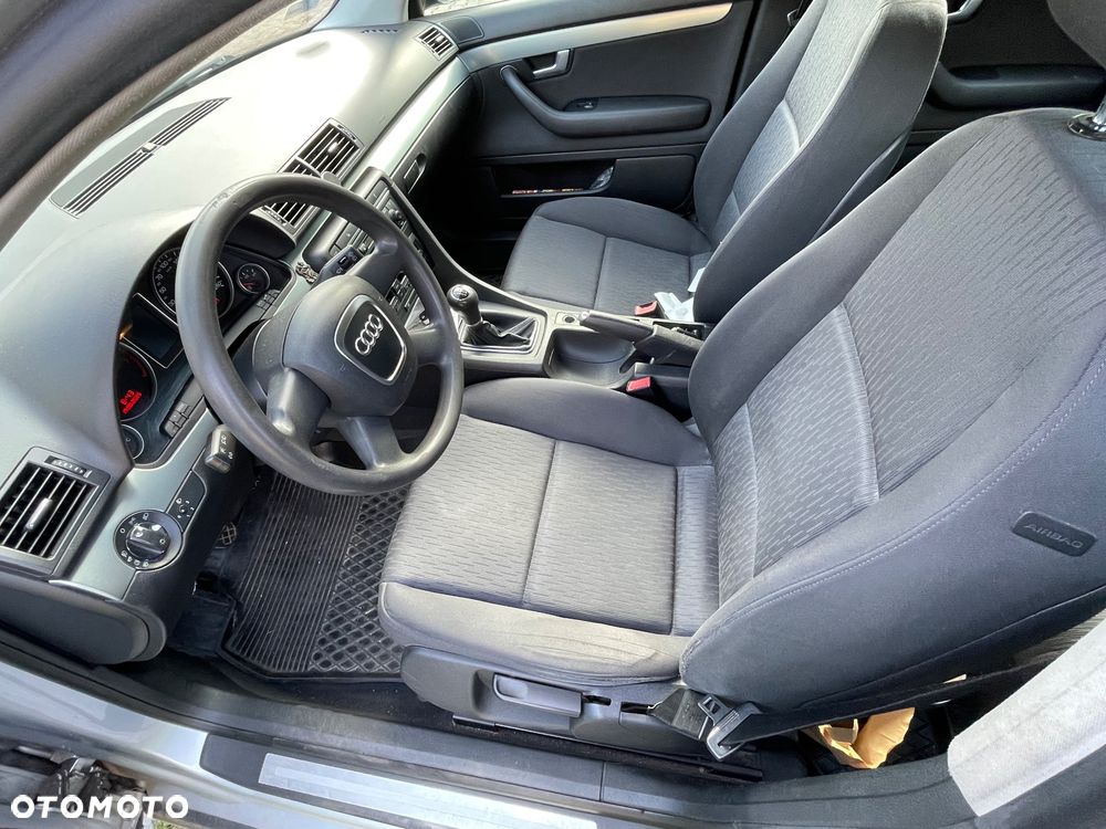 Audi A4 Avant 1.6 - 19