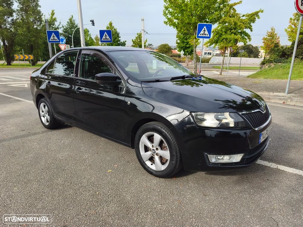 Skoda Rapid - 2