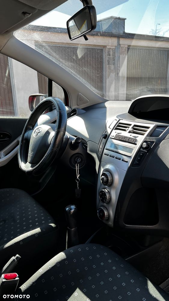 Toyota Yaris 1.4 D-4D Luna - 17