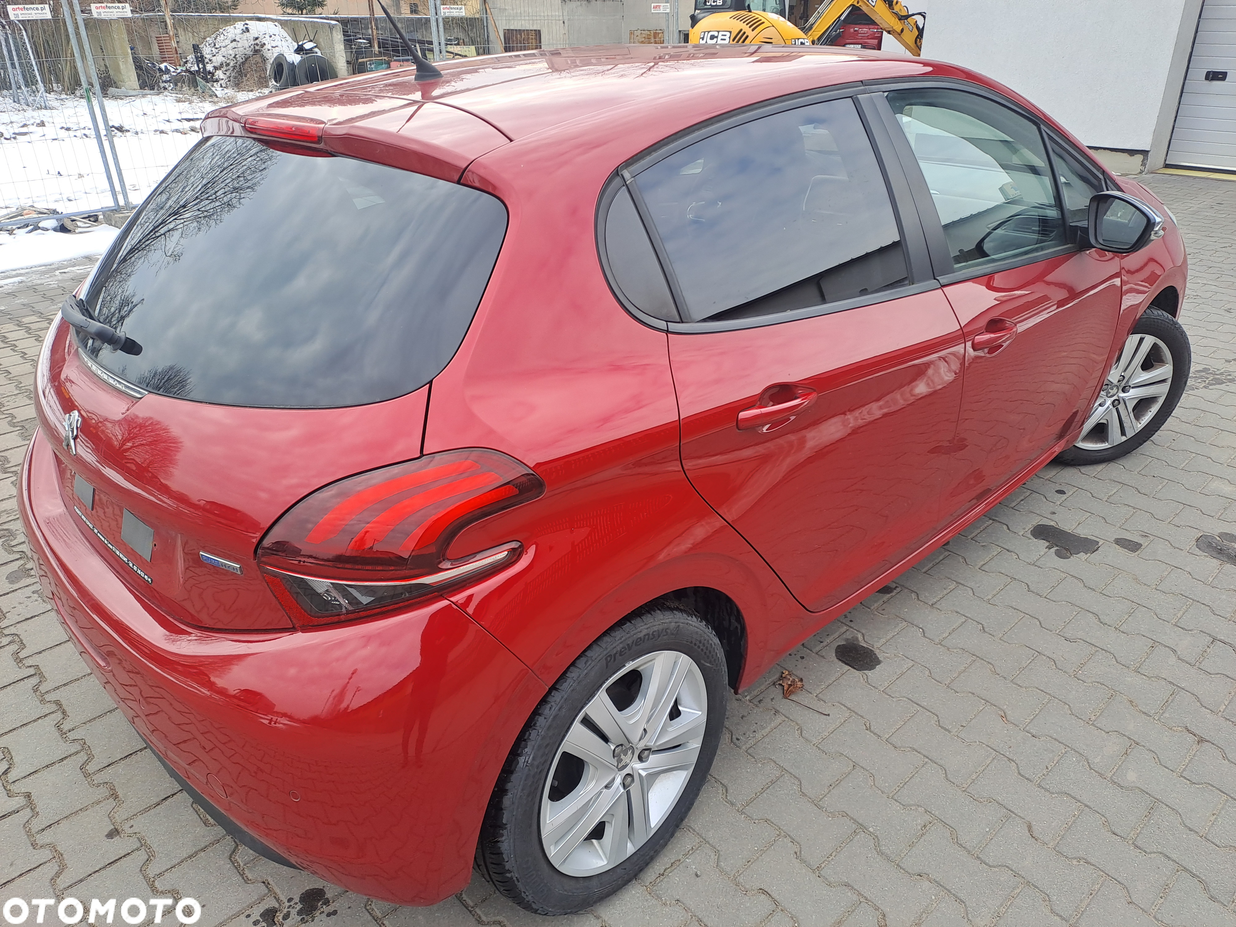 Peugeot 208 1.2 VTi Style - 3