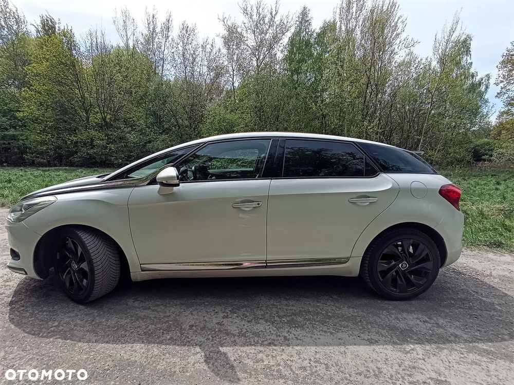 Citroën DS5 HDi 165 SportChic - 3