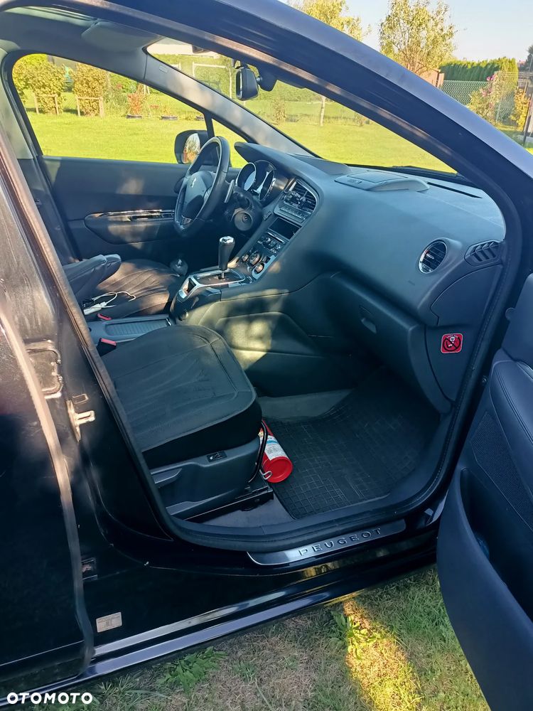 Peugeot 5008 1.6 HDi Premium - 14