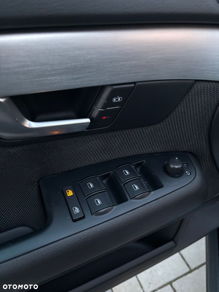 Audi A4 Limousine 2.0 T FSI quattro - 38