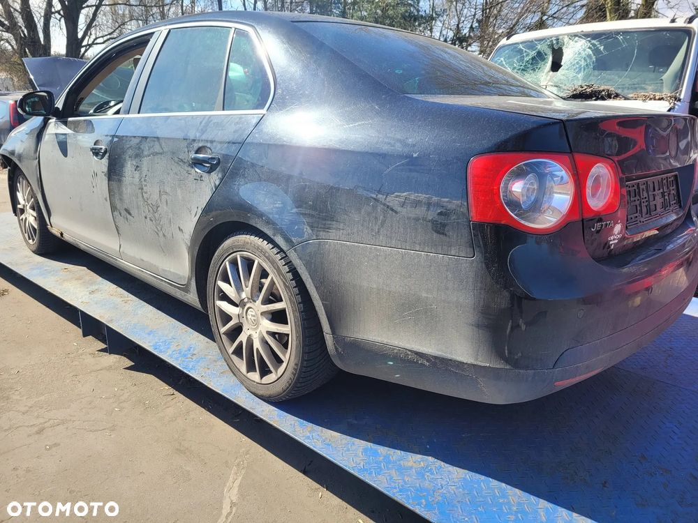 Części- Volkswagen Jetta  Pojemność: 1896  Moc: 77kW  Rok: 2007  Diesel - 5