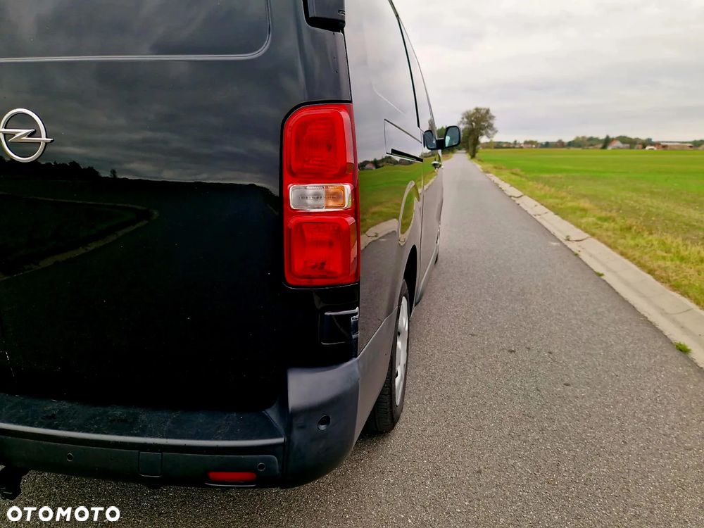Opel Vivaro - 8