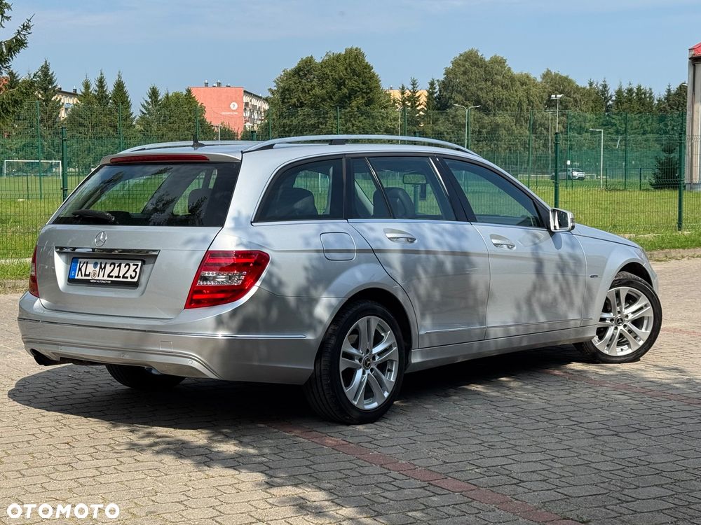 Mercedes-Benz Klasa C 180 CGI BlueEff Avantgarde - 8