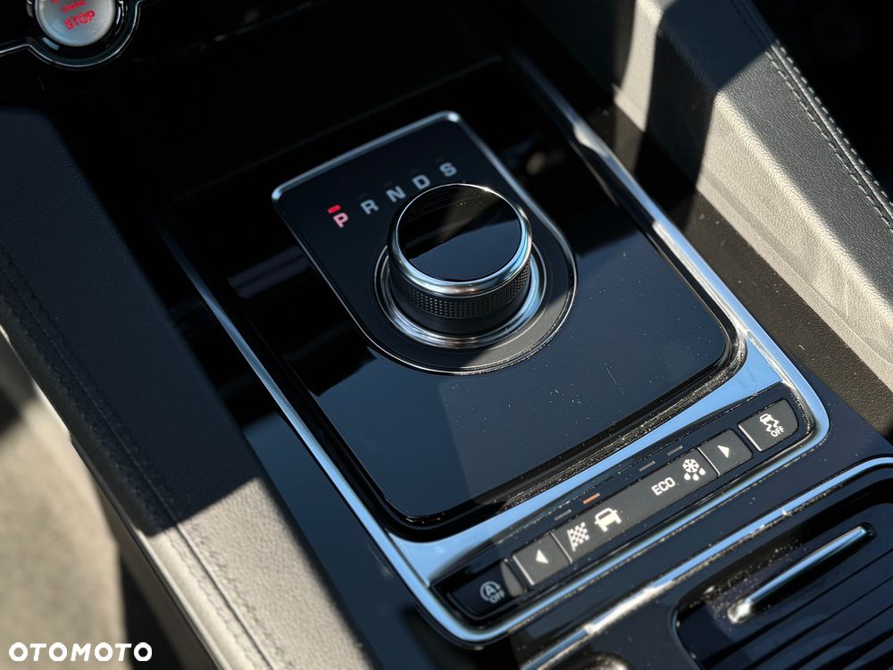Jaguar F-Pace 30t AWD Prestige - 26