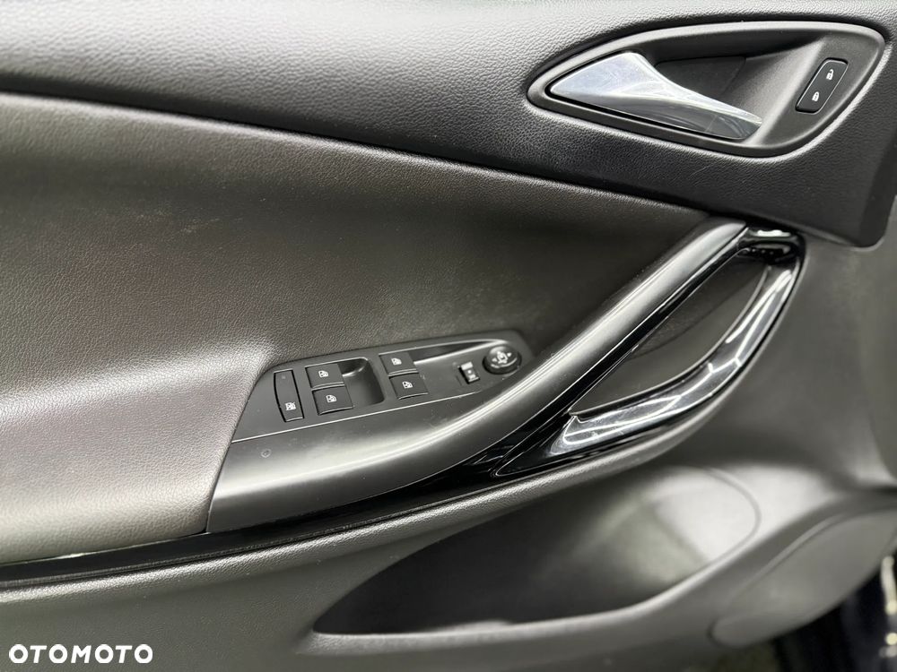 Opel Astra 1.4 Turbo Edition - 23