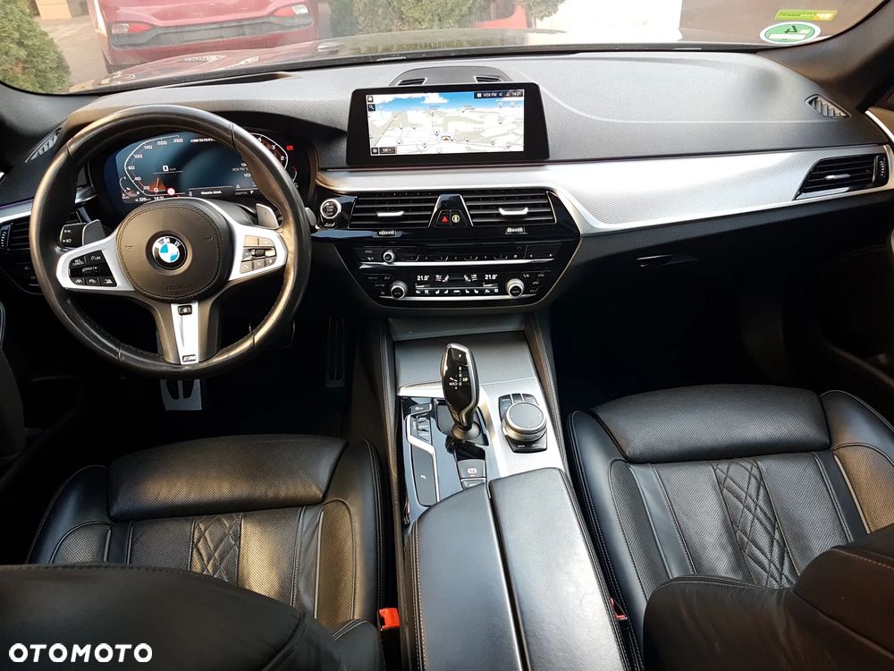 BMW Seria 5 520d M Sport sport - 12