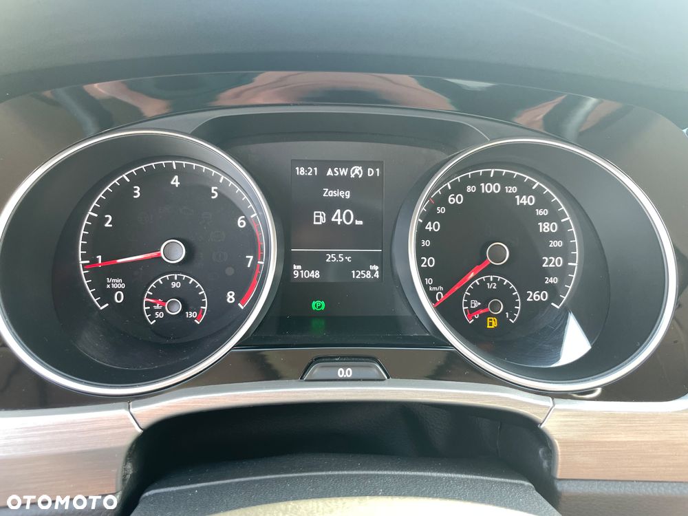 Volkswagen Touran 1.5 TSI EVO Comfortline DSG - 23