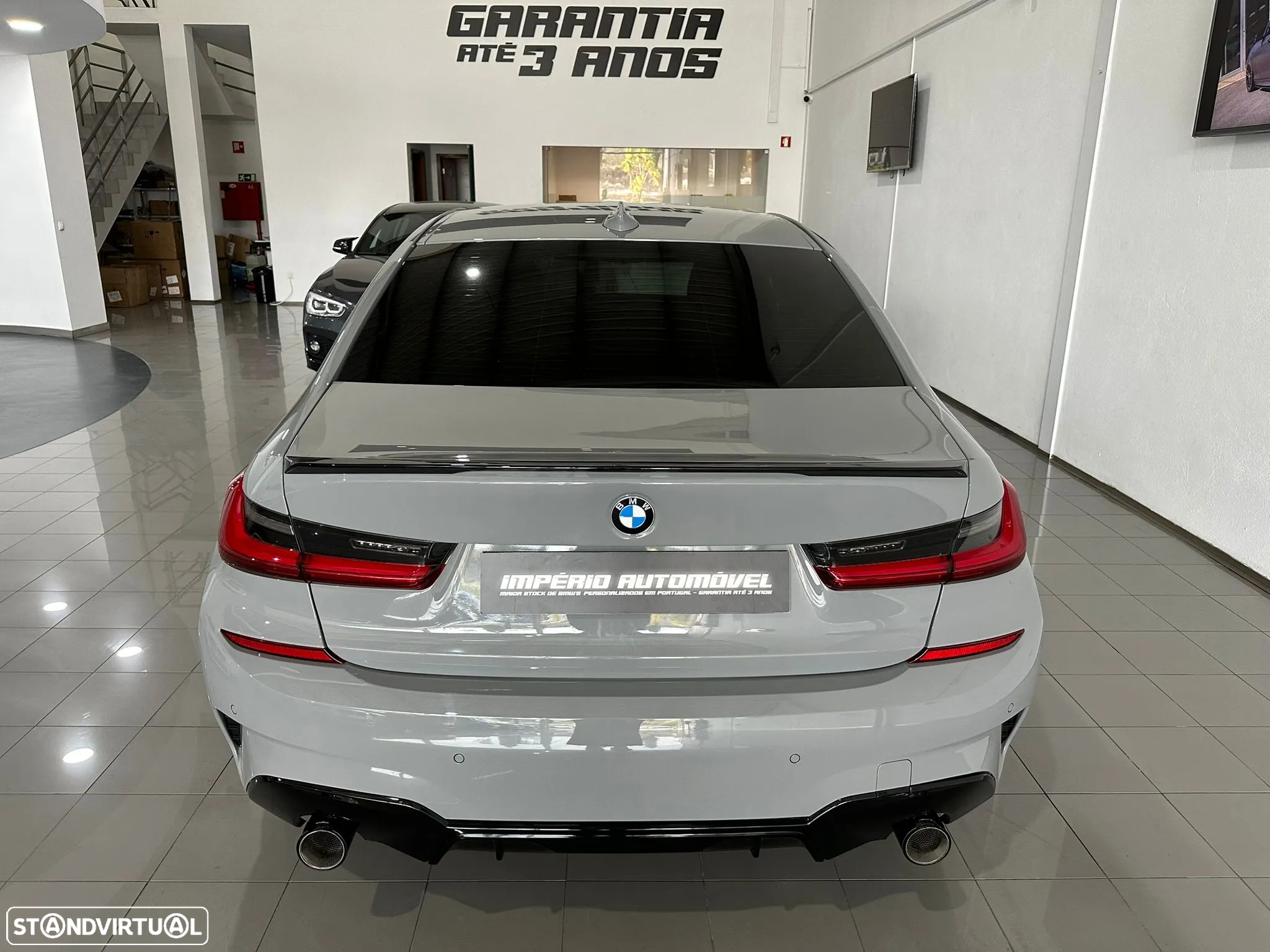 BMW 330 - 25