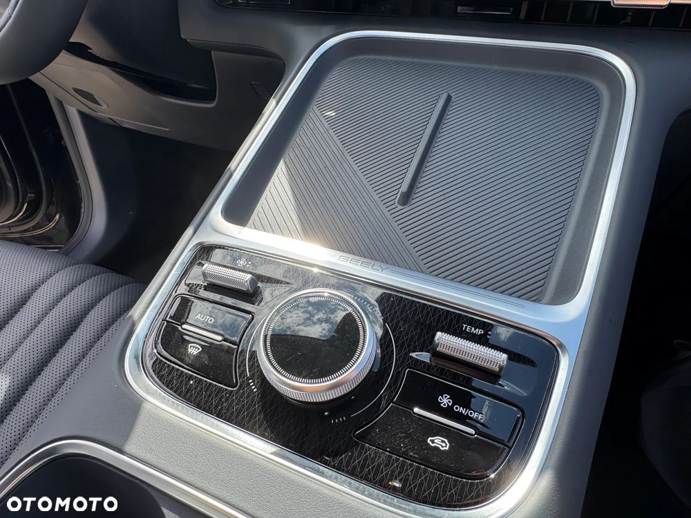 Geely Starray EM-i 1.5 PHEV Pro DHT - 15