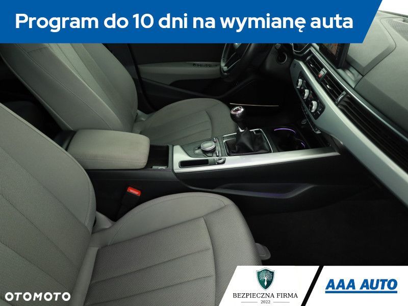 Audi A4 Limousine - 9