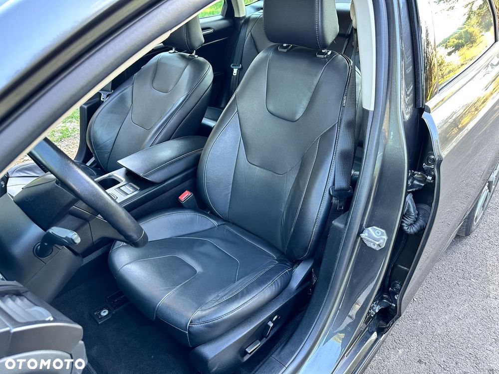 Ford Mondeo 2.0 Hybrid Titanium - 20