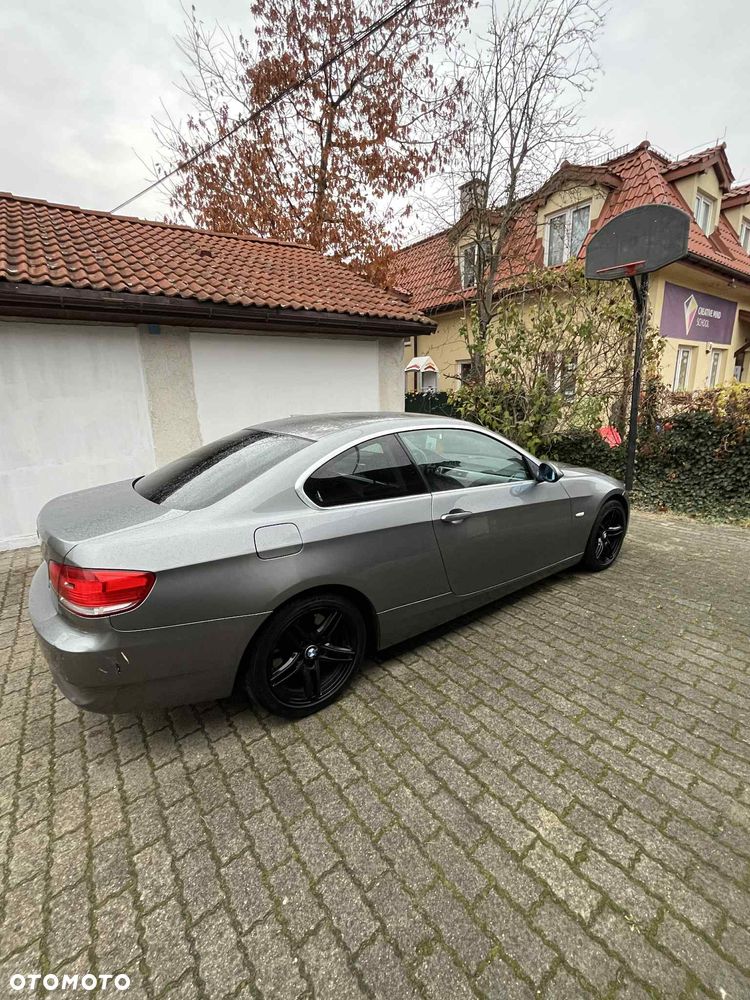 BMW Seria 3 325d - 16