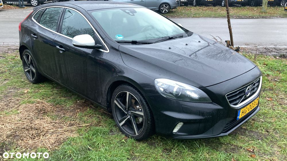Volvo V40 D2 RDesign - 1