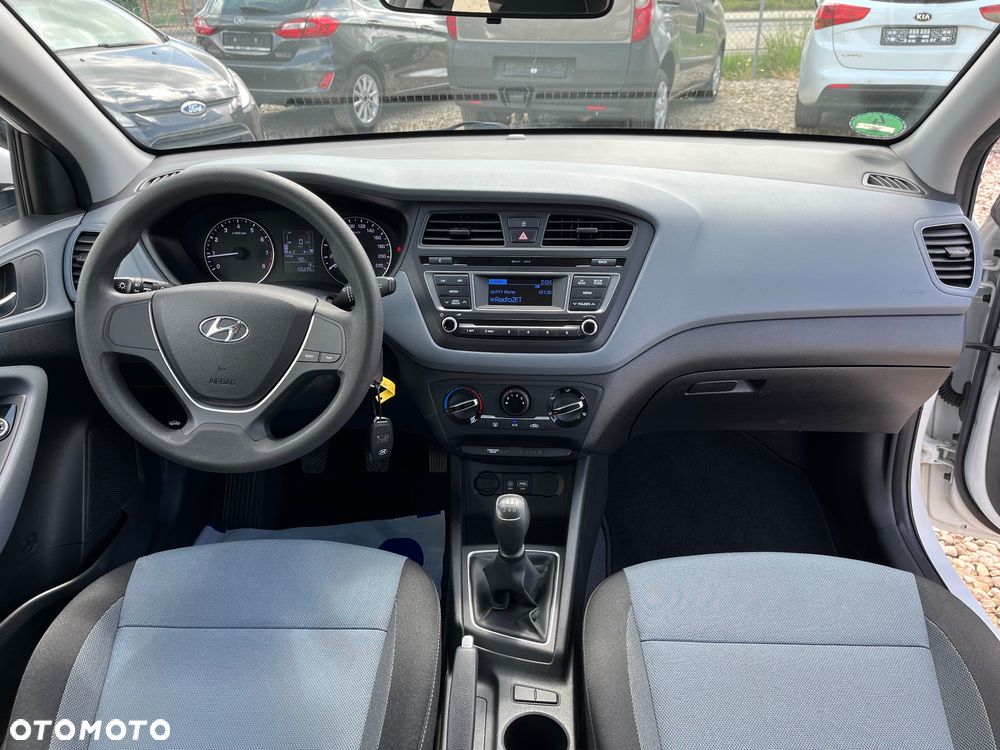 Hyundai i20 1.2 Trend - 8