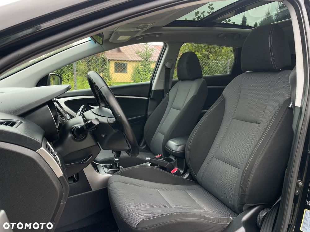 Hyundai i30 Kombi 1.6 CRDI Style - 5