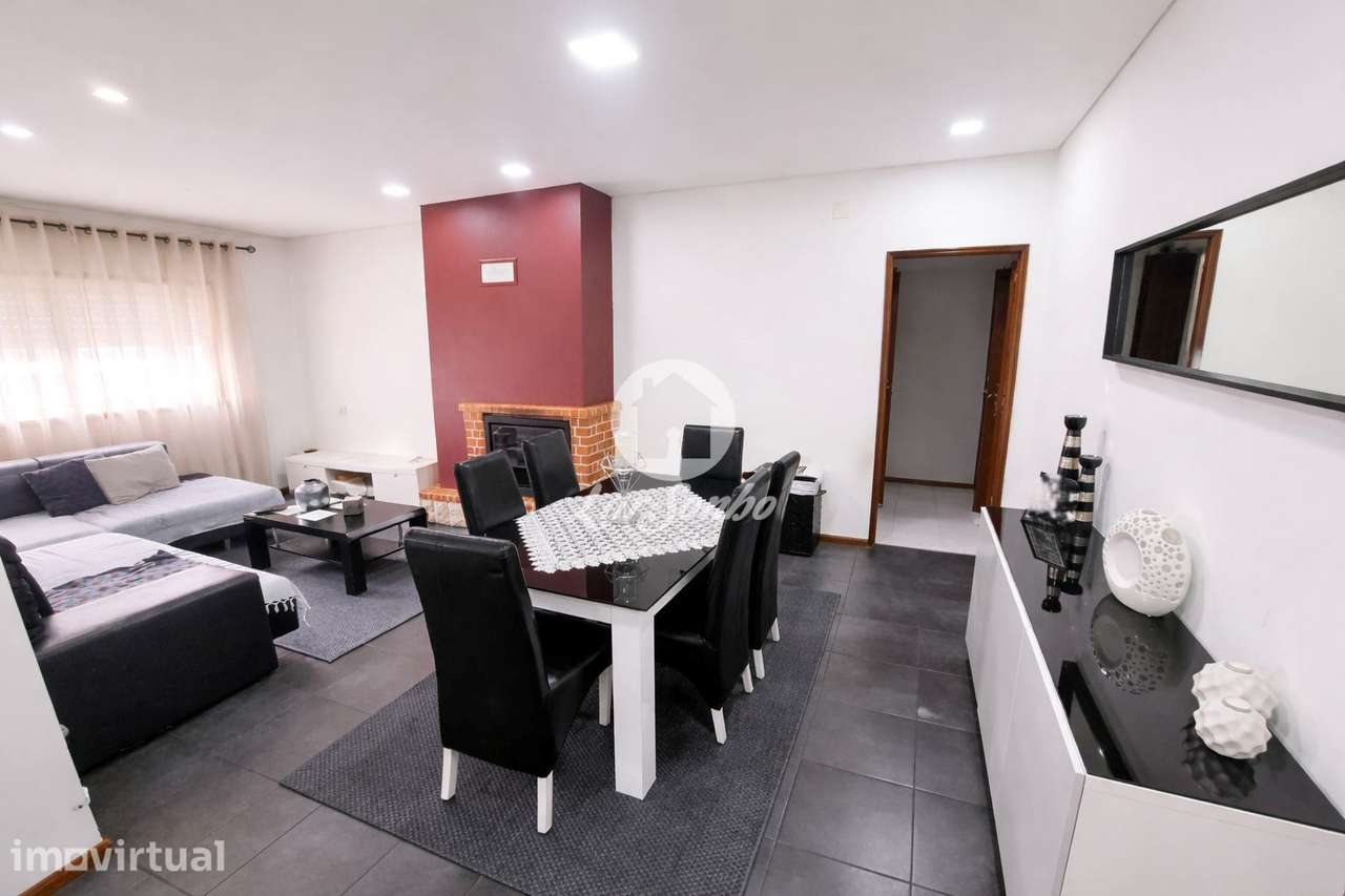 Apartamento T3 Remodelado no Centro da Cidade de Barcelos - Grande imagem: 3/26