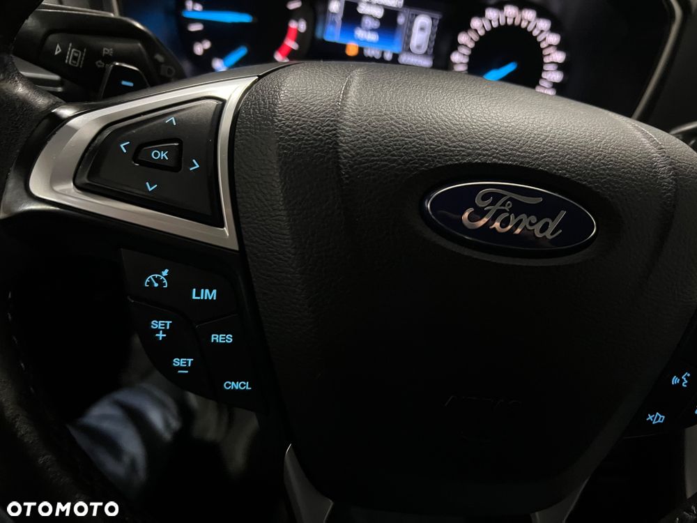 Ford Mondeo - 30