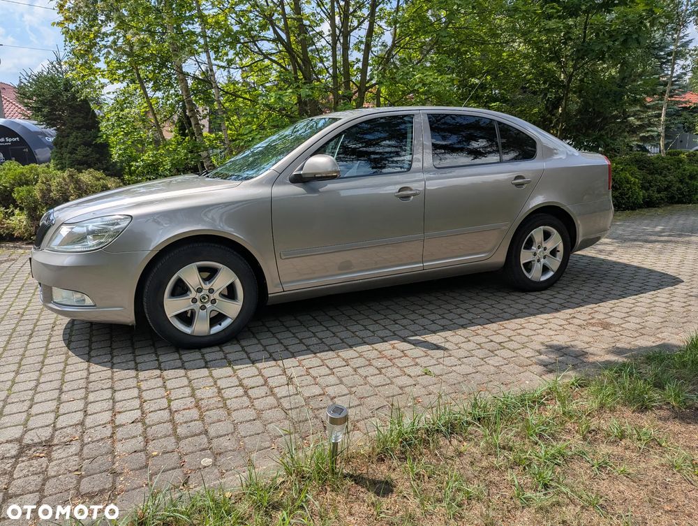 Skoda Octavia 2.0 TDI Elegance DSG - 4