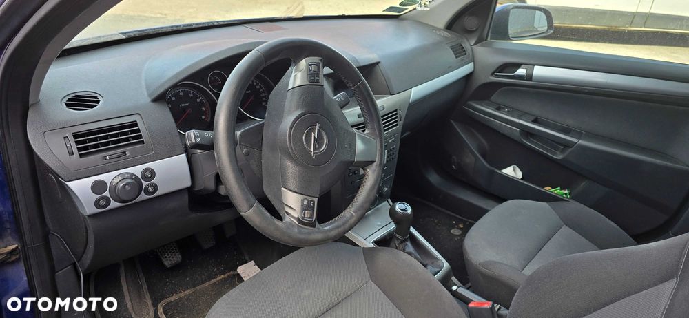 Opel Astra - 2