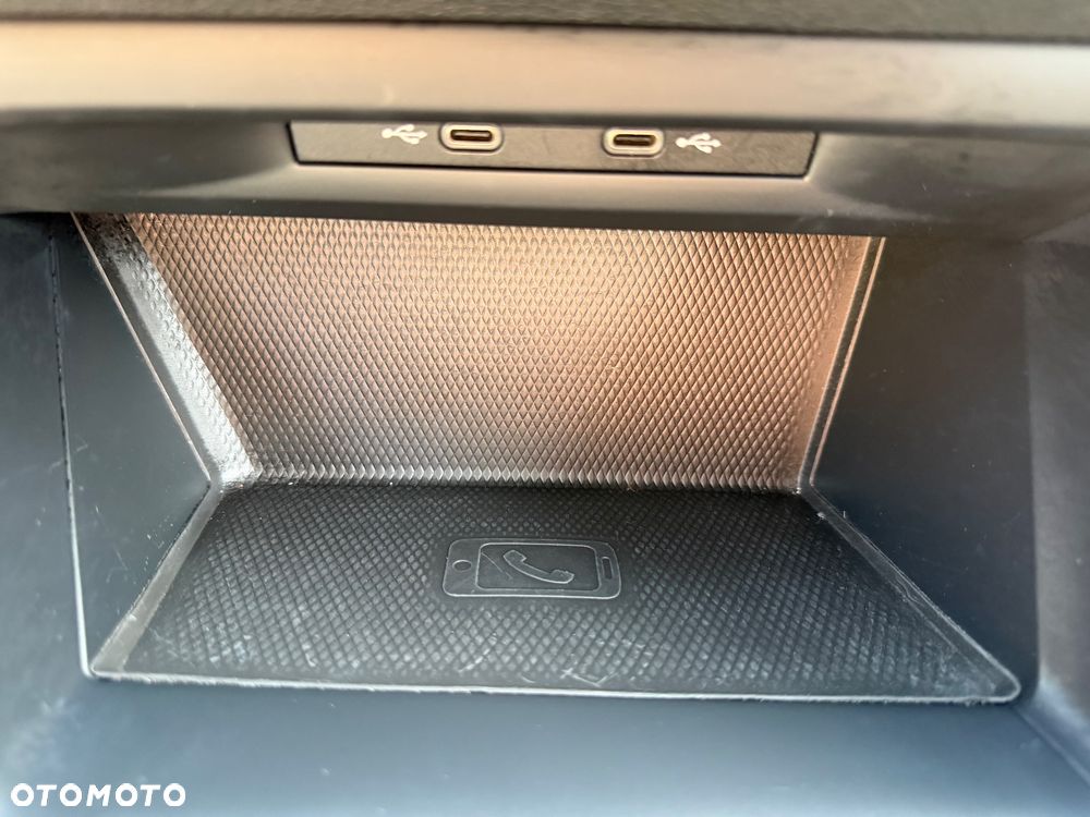 Volkswagen Golf 1.5 TSI EVO Life - 37