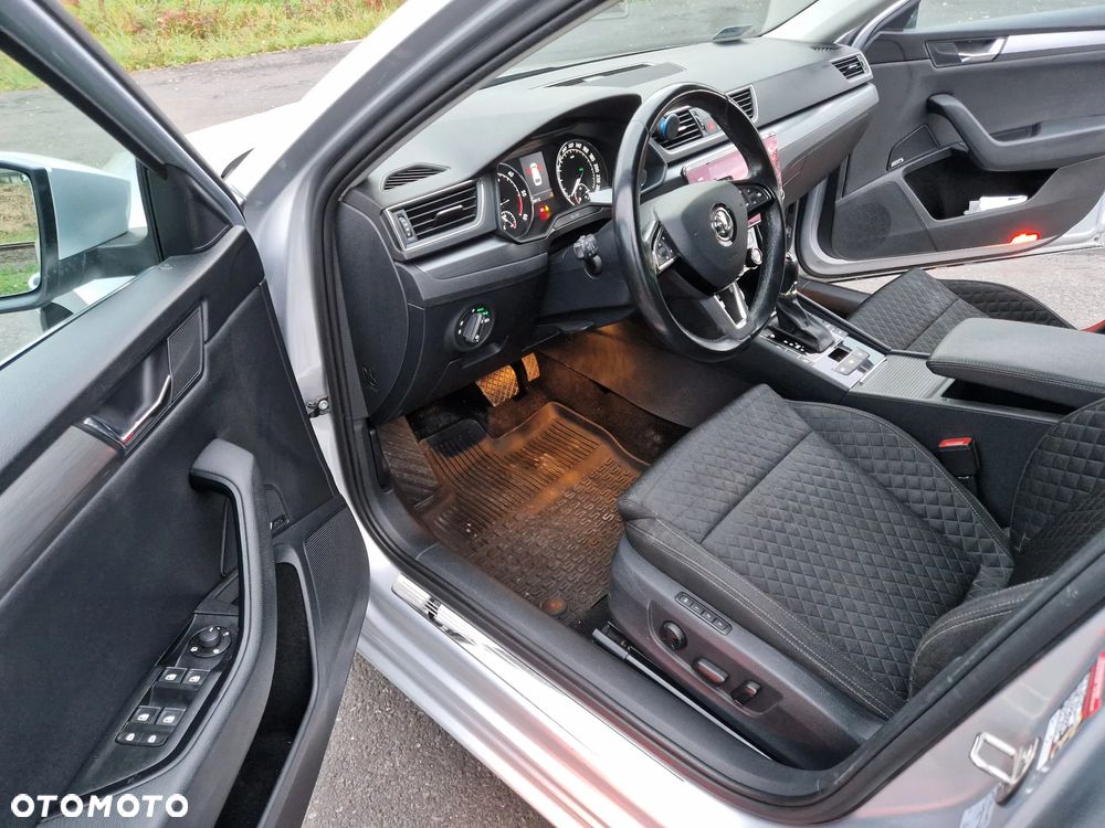 Skoda Superb 2.0 TDI SCR Style DSG - 11