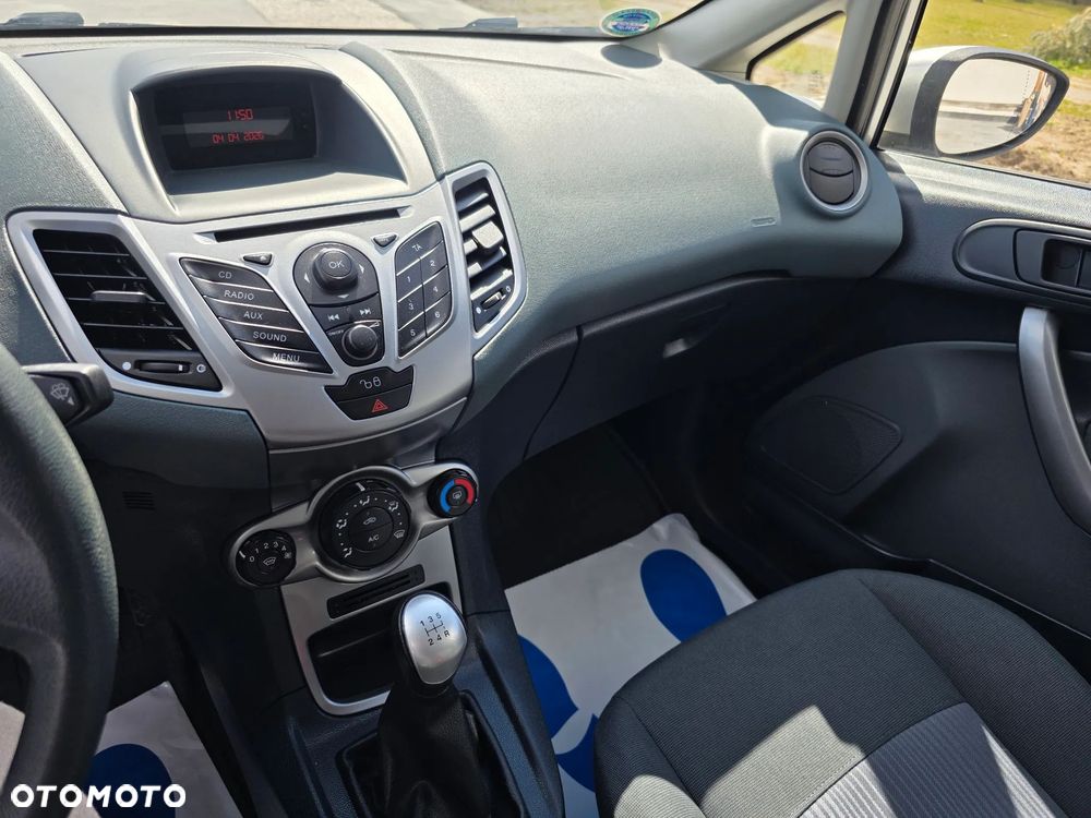 Ford Fiesta 1.25 Trend Edition - 12