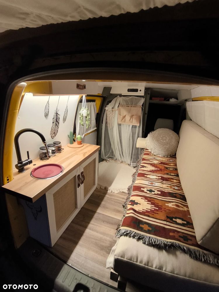 Volkswagen Caddy - 7