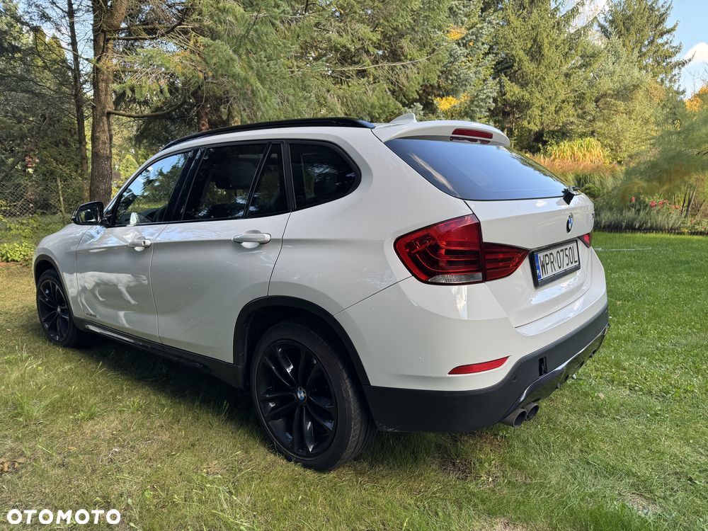 BMW X1 xDrive28i Sport Line - 3