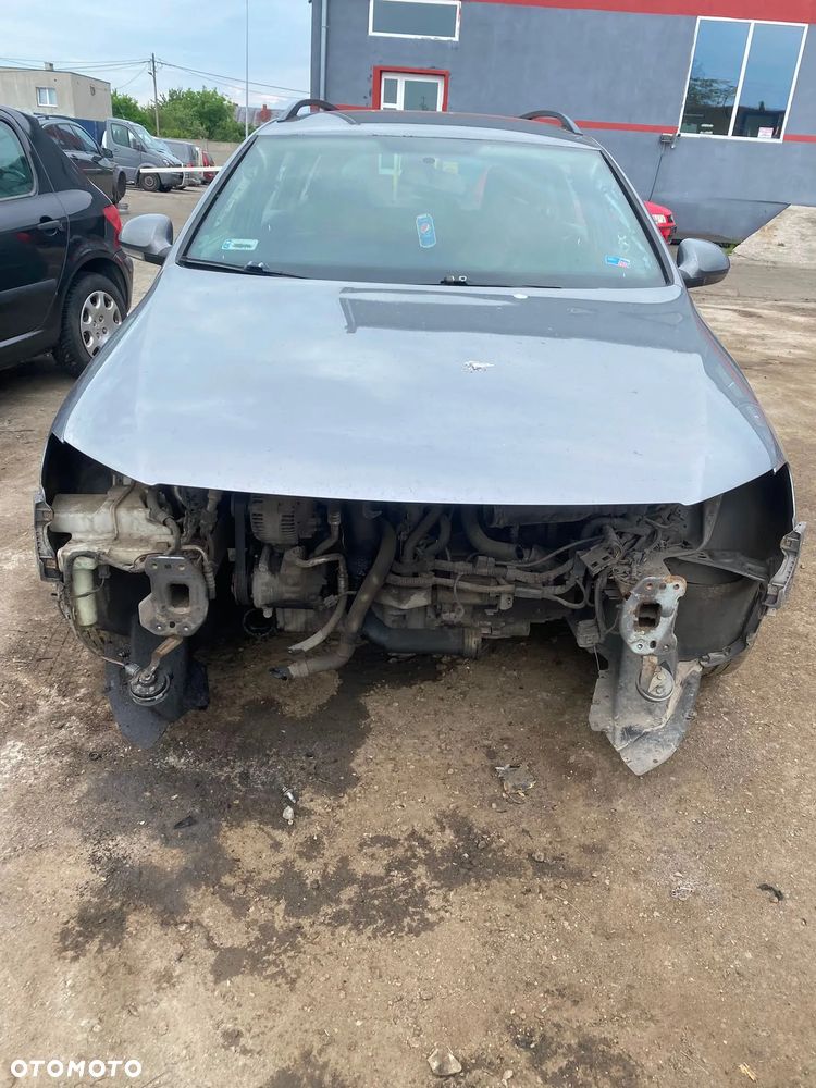 Volkswagen Passat B6 Variant – samochód na części - 3