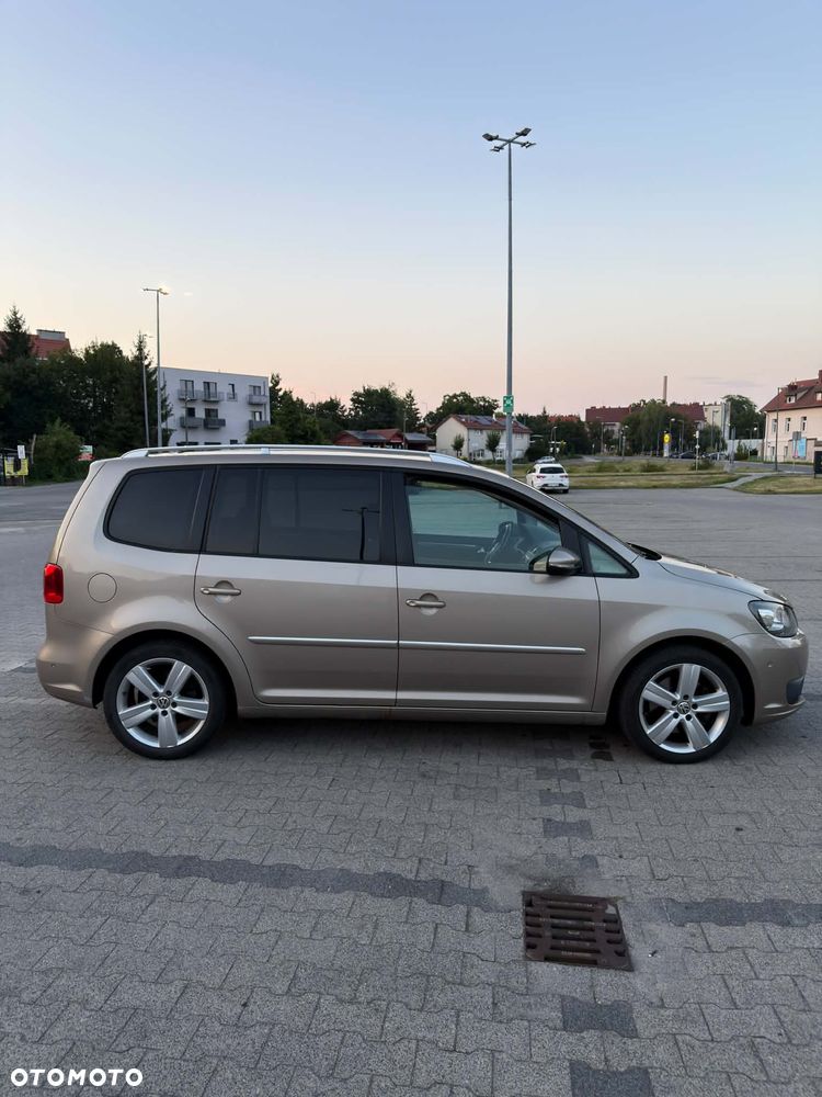 Volkswagen Touran 2.0 TDI DPF Life - 3